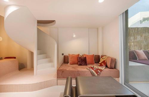 Jumeirah Village Apartment | Stylish Studio Loft with Outdoor Patio in JVC