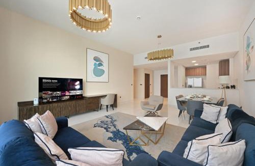 Dubai Media City Apartment | Golden Stays - Palm Views I Luxe 4BR Getaway I Tranquil Charm