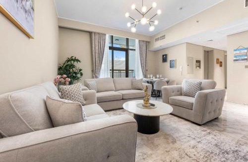 Discovery Gardens Apartment | Free housekeeping visits during your stay - StayShort - Hidden Jewel 1 minute walk from Al Furjan Metro Sleeps 5