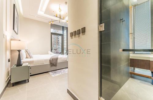 Jumeirah Lake Towers Apartment | Luxurious High-Floor 3BR with Assistant Room, Showcasing Lake & City Views, Just Moments Drive from JBR Beaches and Ain Dubai, MBL Royal, JLT by Deluxe Holiday Homes