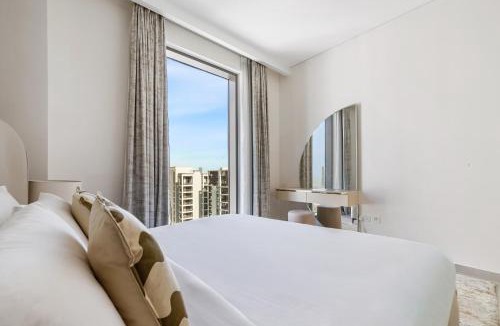Dubai Apartment | Bright 1BR with Balcony Creek Beach Access