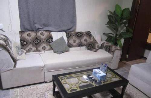 Al Hili Apartment | العين الهيلي مصباح ب1