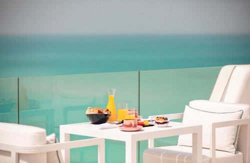 Ghantoot Resort | Anantara Retreat Santorini Abu Dhabi - Adults Only
