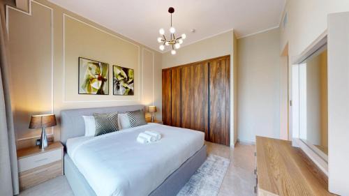 Discovery Gardens Apartment | Vacationer Holiday Homes l Elegant 1 Bed l Next to Metro l Near Mall