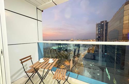 Al Majaz Apartment | Sharjah 2-Bed Near Al Majaz Waterfront