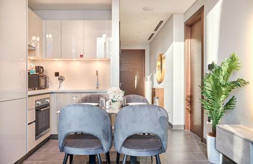 Nad Al Sheba Apartment | STAY BY LATINEM Luxury 1BR Holiday Home CC 3007 Near Burj Khalifa
