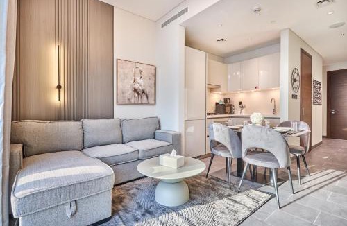 Nad Al Sheba Apartment | STAY BY LATINEM Luxury 1BR Holiday Home CC 3007 Near Burj Khalifa