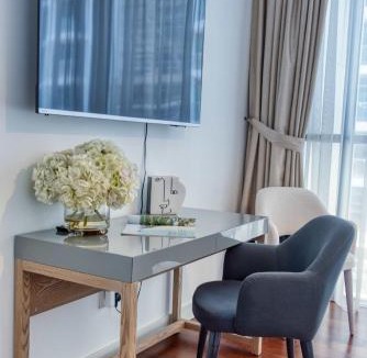 Al Wasl Apartment | Spacious 2BR City Walk Near Dubai Mall & Coca-Cola Arena
