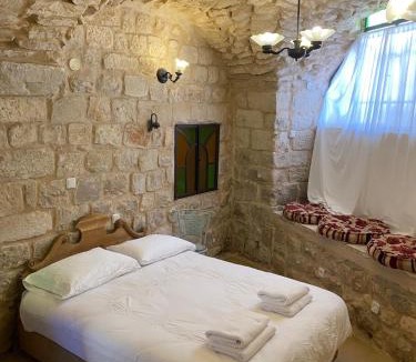 Artists Colony Apartment | לאה- וילה בוטנית LEAH- botanical villa