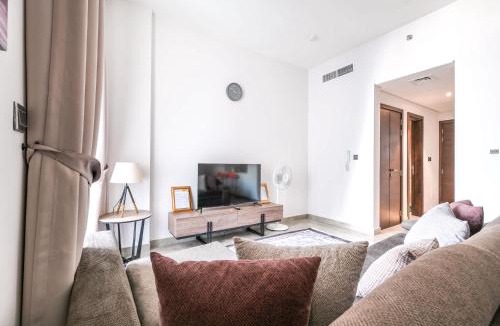 Dubai Apartment | Free housekeeping visits during your stay - StayShort - Dubai South 1BR sleeps 4