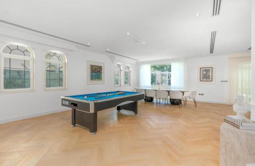 Jumeirah Park Villa | Private villa in Dubai with swimming pool and huge garden