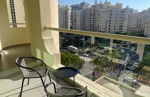 Palm Jumeirah Apartment | 2 Bedroom beach front apartment