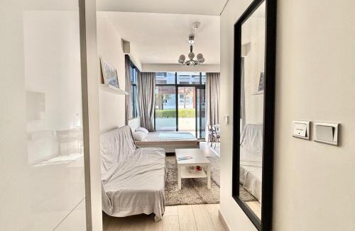 Nad Al Sheba Apartment | Luxury studio appartment