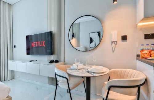 Al Barsha Apartment | Peaceful Studio with Resort Amenities Samana PV by Vibel