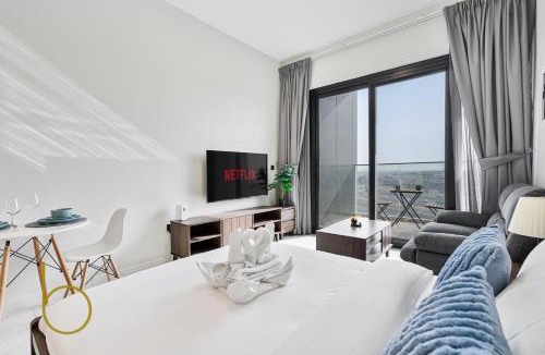 Jebel Ali Apartment | Bookable - Alexis Tower, Studio Room with Balcony