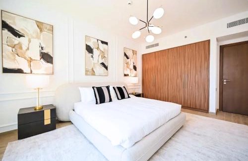 Al Wasl Apartment | Central Park Building, City Walk - 1BR Sophisticated Apartment