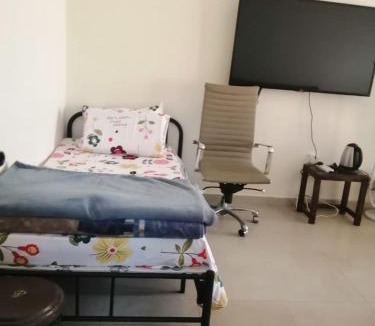 Al Nahda House | SHJ DXB Sunny Border Guesthouse