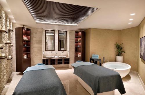 Al Zahiyah Resort | Beach Rotana - Abu Dhabi