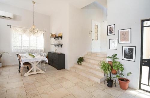 Kfar Vradim Villa | לה פטלונה