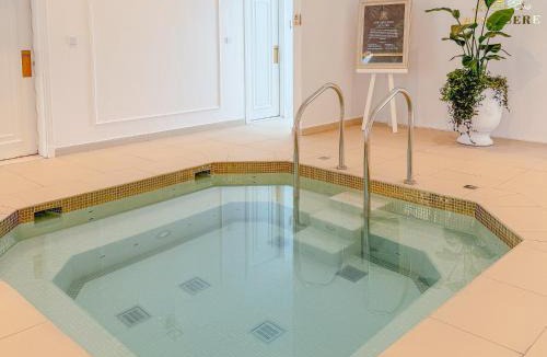 Al Barsha Apartment | 1BR Private Lagoon Resort Escape & Sunset Balcony By Green Sky Holiday Homes