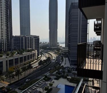 Dubai Apartment | Creek crescent high floor