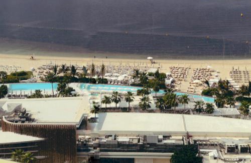 Palm Jumeirah Apartment | FullSeaView-RoofTopPool Free Private WestBeachAccess