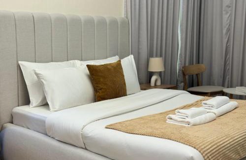 Jadaf Apartment | Stylish One Bed Apartment near Downtown