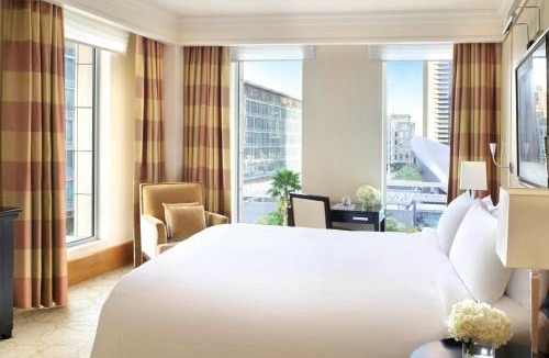 Trade Center Hotel | Ritz Carlton DIFC Downtown Dubai