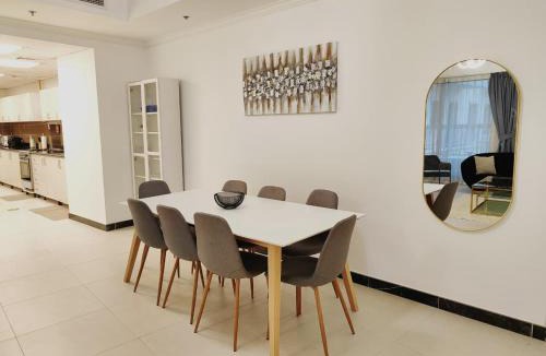 Jumeirah Village Triangle Apartment | Bright & Spacious 2BR in JVT Community