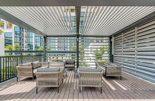 Nad Al Sheba Apartment | GlobalStay The Crest Tower C Apartments Dubai