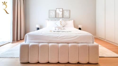 Saadiyat Cultural District Apartment | Modern 3BR with Maids Room - Luxe Seaside Retreat