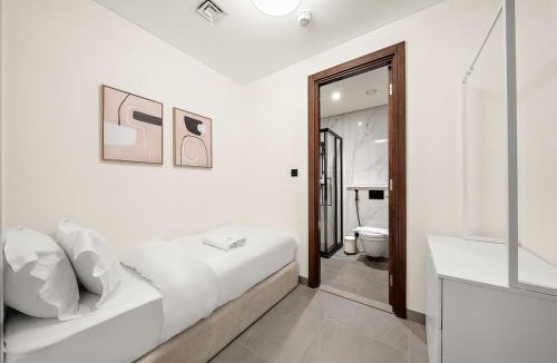 Nad Al Sheba Apartment | FIRST CLASS 4BR Sobha Skyline Luxury