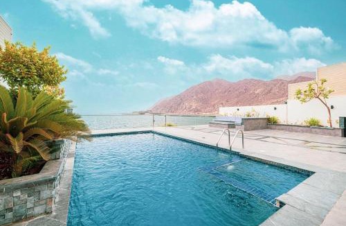 Sharm Villa | Montagne 1 Luxury Villa 4 BR - Al Dana Island Fujairah
