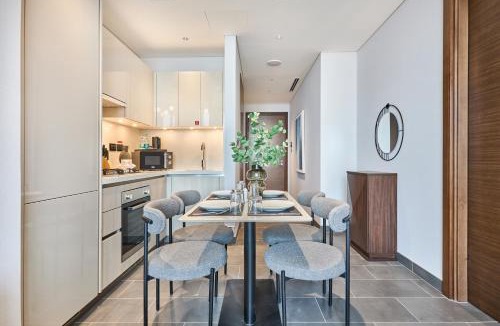 Nad Al Sheba Apartment | STAY BY LATINEM Luxury 1BR Holiday Home CB 2001 Near Burj Khalifa