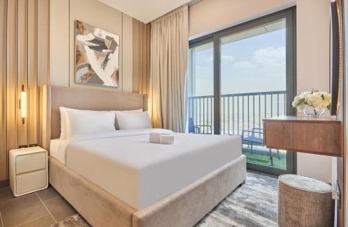 Nad Al Sheba Apartment | STAY BY LATINEM Luxury 1BR Holiday Home CB 2001 Near Burj Khalifa