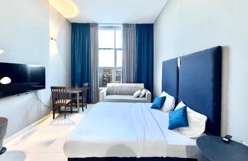 Jumeira 3 Apartment | Al Manara Classic Luxe Studio