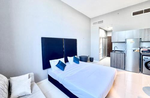 Jumeira 3 Apartment | Al Manara Classic Luxe Studio