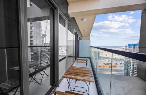 Sheikh Zayed Road Apartment | Dubai Aykon city