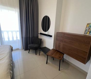 Al Hamra Village Apartment | Big 2br Apartment close to the sea and Golf course