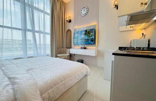 Jumeira 3 Apartment | Al Manara Premium Deluxe Sheikh Zayed View Studio