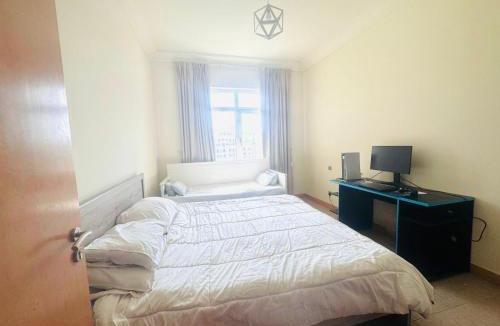 Madinat Zayed Apartment | Shorline