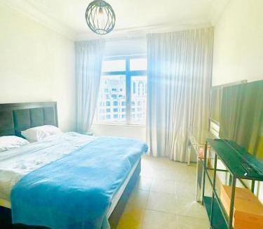 Madinat Zayed Apartment | Shorline