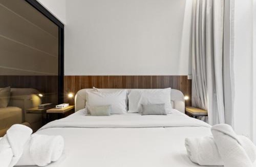 Palm Jumeirah Apartment | Resort Style 2BR Pool Access Private Beach