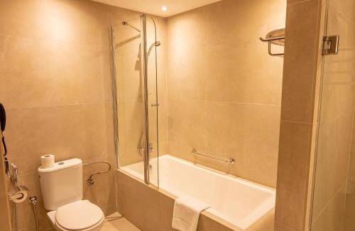 Al Mankhool Hotel | Majestic City Retreat Hotel