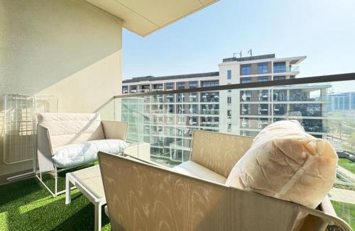 Dubai Apartment | Chic 2BR in Mulberry with Dubai Hills Park Views