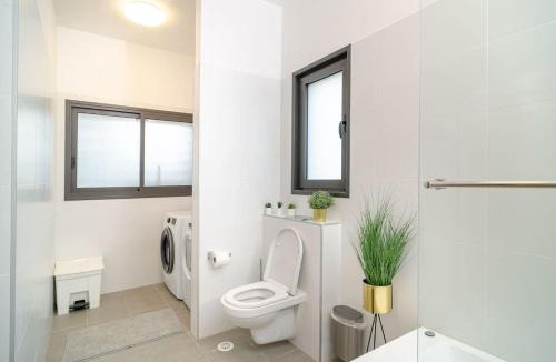 Tiberias Apartment | חופש יהונתן-סוויטת גן עם בריכה פרטית 1 Hofesh Yehonatan Michelangelo Garden pool