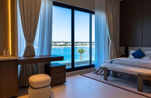 Palm Jumeirah Villa | Villa Lugano By Luxury Explorers Collection