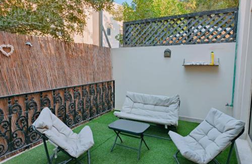 Al Hamra Village Villa | Vibe Home