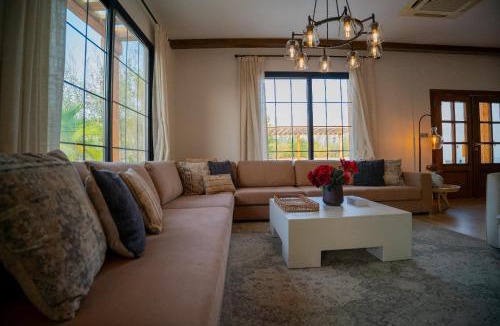 Sharjah House | AL JUNAIDI FARM BY BRIDGE RETREATS