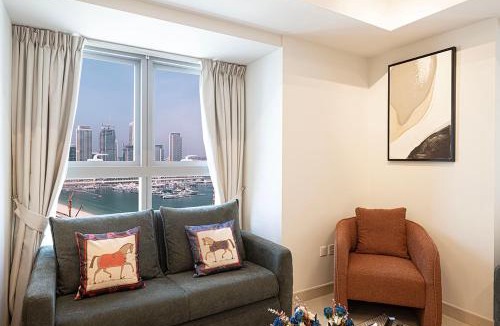 Dubai Marina Apartment | Coastal Marina Escape - 4 BR Sea, Dubai Eye & Palm View
